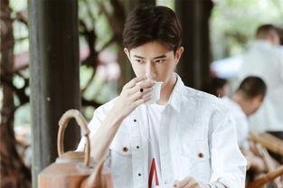 于朦胧的图片,光影交织下的魅力演绎