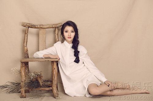 王雯诗资料,才华横溢的歌手与创作才女