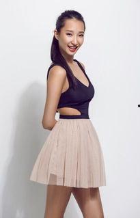 王雯诗资料,才华横溢的歌手与创作才女