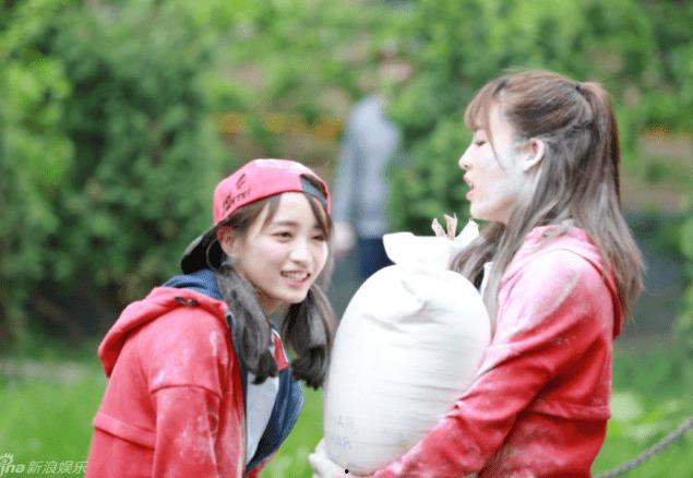 极速前进黄婷婷花絮,甜蜜互动展现真我风采